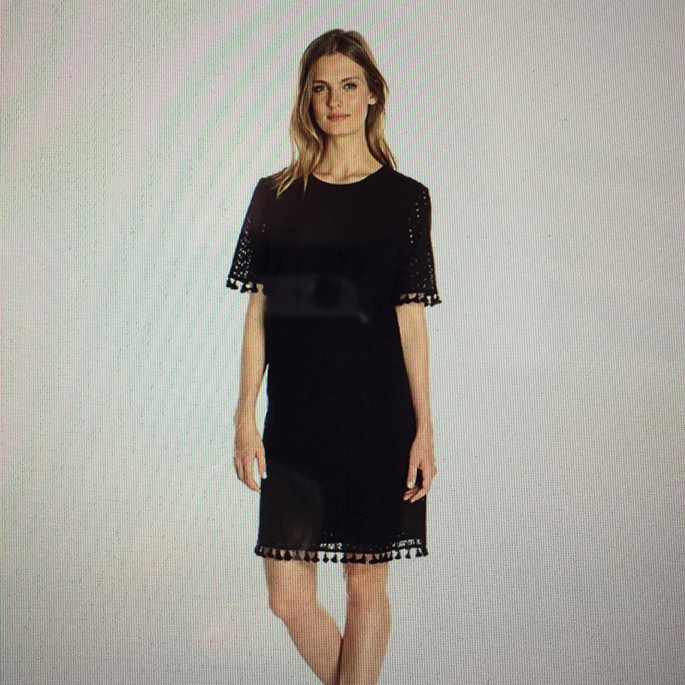 Lark & Ro Women’s SS Eyelet Tassel Shift Dress